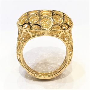 Χρυσό μοντέρνο δαχτυλίδι σκαλιστοί κύκλοι