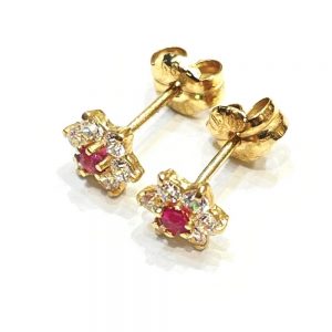 Χρυσά σκουλαρίκια ροζέτες με κόκκινη πέτρα
