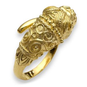 Χρυσό δαχτυλίδι με λιοντάρι